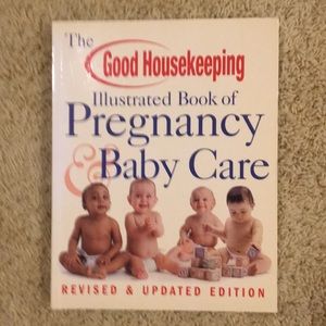 5/$25❄️ Great book for new mom.